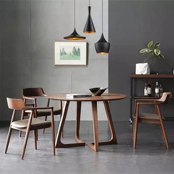 Минималистичная комбинация маса за хранене и столове и интериор в японски стил, малка кръгла маса от масивно дърво, съвременни мебели за всекидневна