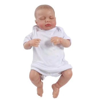 С памук новороденото момче се съживява животът е като детска родителски играта-играчка